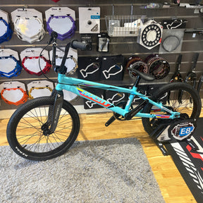 Bombshell Avent Vandal bike - PRO XL in Turquoise: turquoise alloy frame, black components, graphics, SSS Racing branding