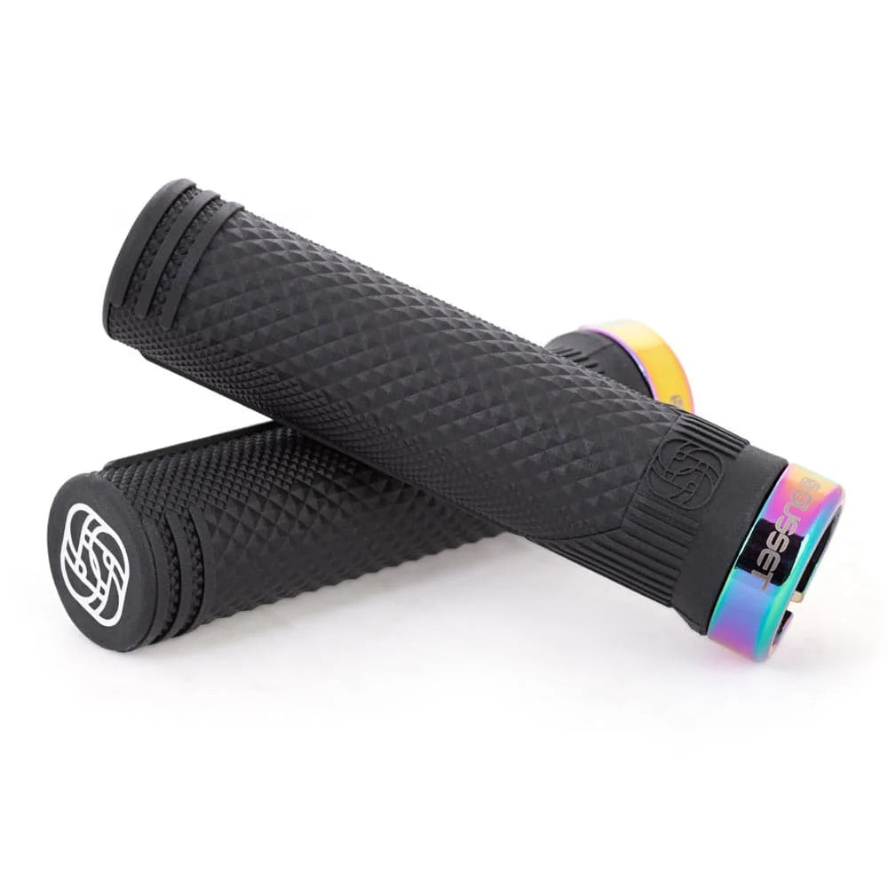 Gusset S2 Lock-On Grip by SSS Racing, black diamond-textured rubber handle with rainbow anodized collar and knurled ends.