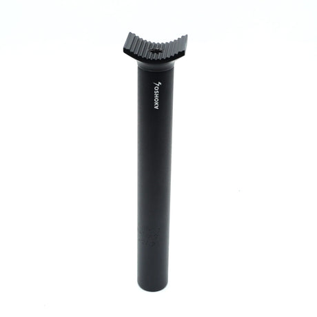 Yoshoka Pivotal Seat Post Aluminium features a black cylindrical post topped with a serrated fan-like clamp and hole opening