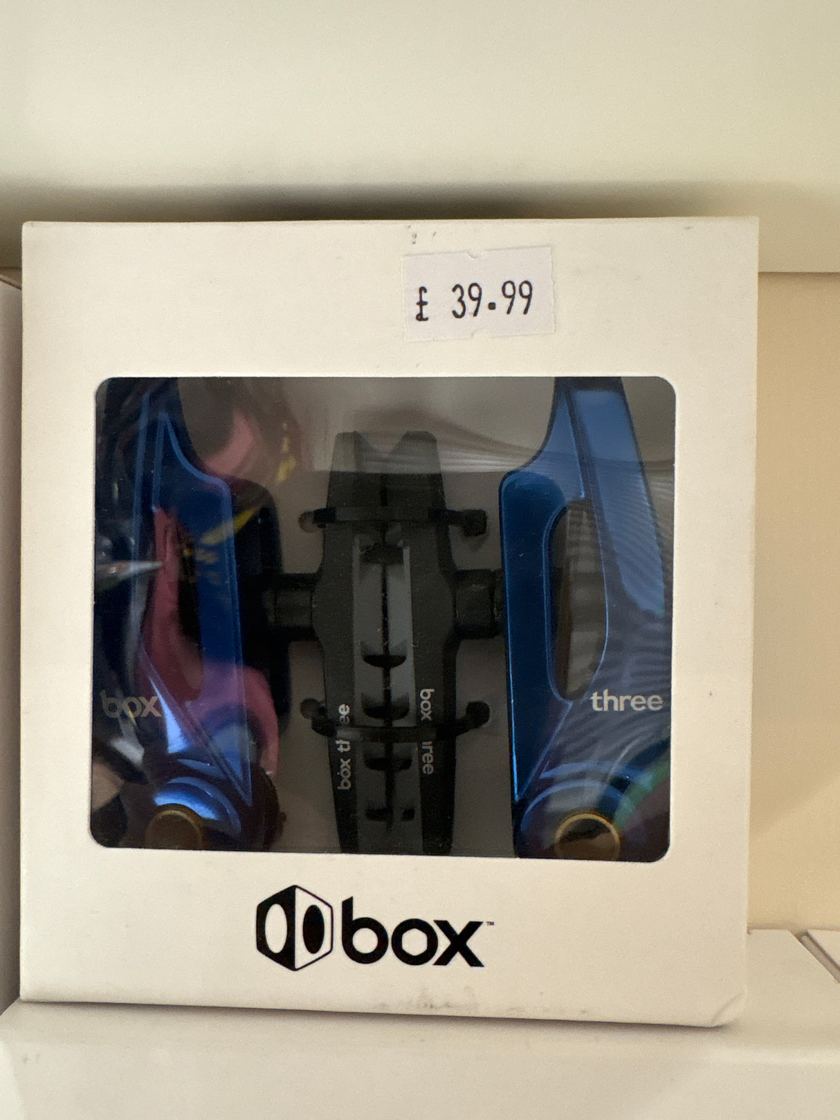 SSS Racing Box Three V-Brake 85mm (Short) blue anodized aluminum arms, black hardware, boxed packaging with clear window
